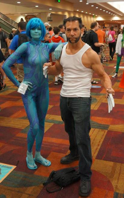 Mystique and Wolverine cosplay