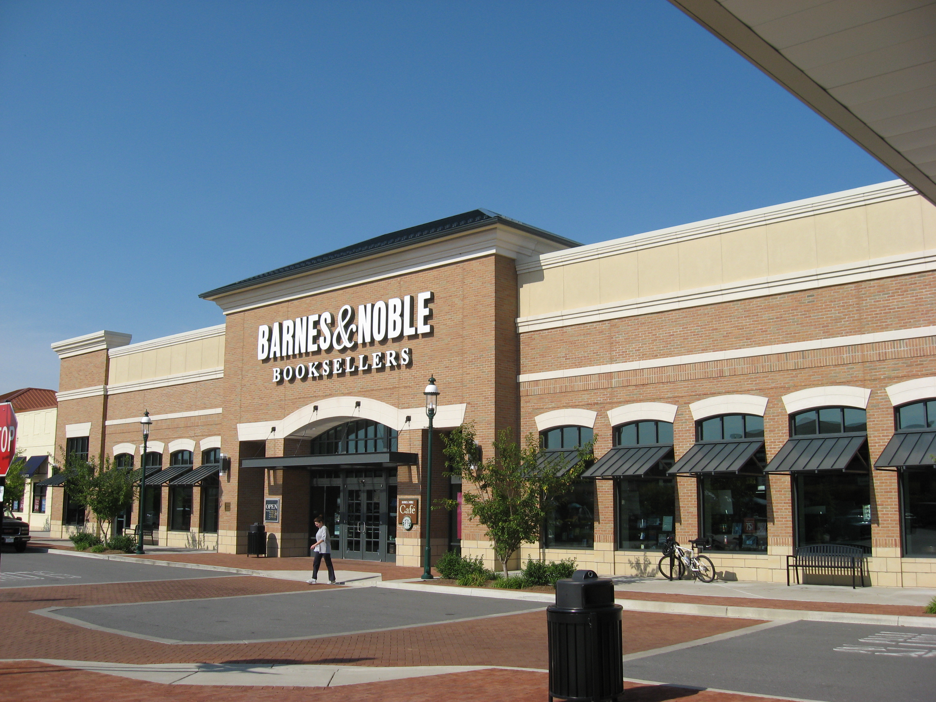 Last Minute Holiday Shopping: Barnes & Noble - Awkward Geeks